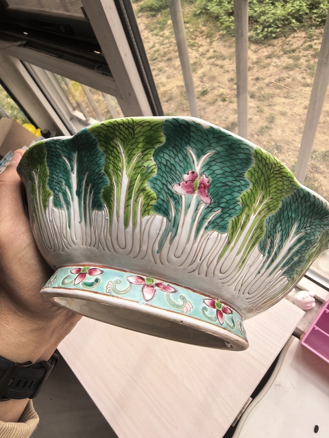 古玩陶瓷百財圖粉彩碗真品鑒賞圖