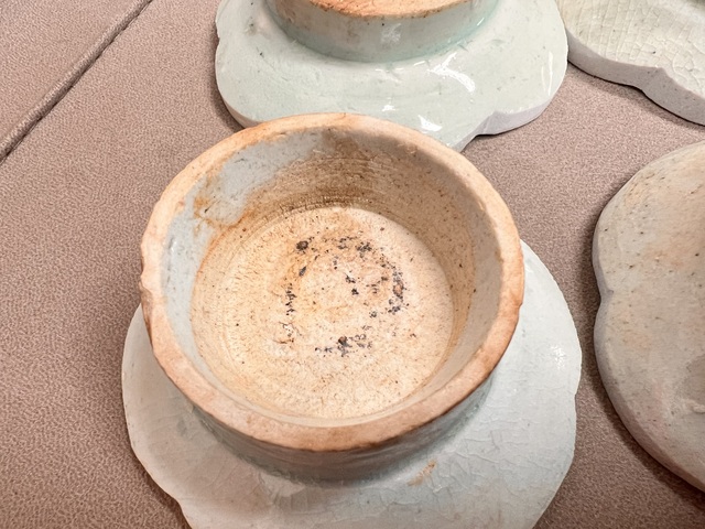 古玩陶瓷南宋 龍泉青白釉杯托4個拍賣,當前價格69元