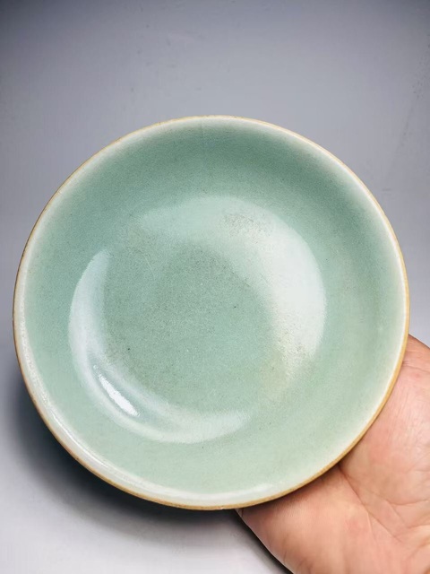 古玩陶瓷(精品大清嘉慶年制款)豆青釉盤拍賣,當(dāng)前價格999元