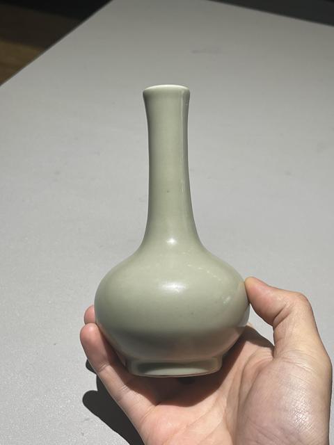 古玩陶瓷清代青釉花瓶拍賣，當前價格8888元