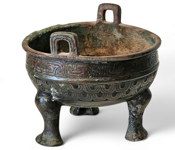 古玩銅器垂鱗紋青銅鼎真品鑒賞圖