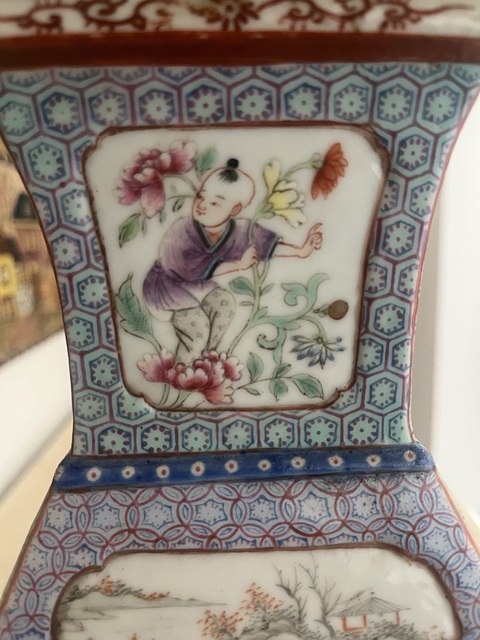 古玩陶瓷粉彩瓶真品鑒賞圖
