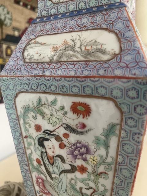 古玩陶瓷粉彩瓶真品鑒賞圖