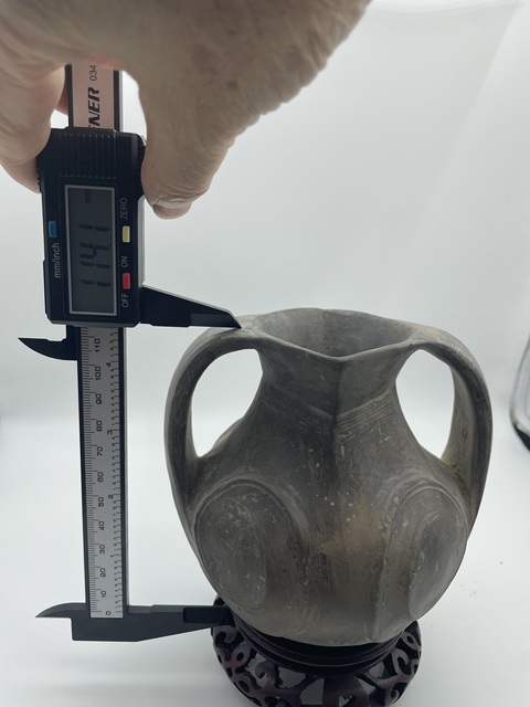 古玩陶瓷漢代·黑陶羊頭壺真品鑒賞圖