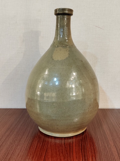 古玩陶瓷青瓷膽瓶拍賣,當前價格2800元
