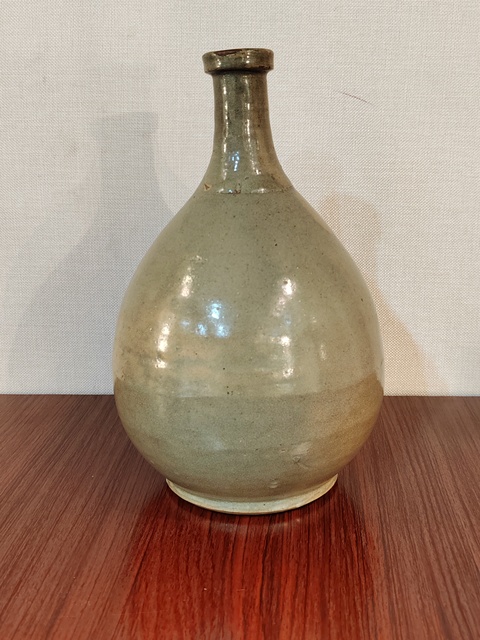 古玩陶瓷青瓷膽瓶拍賣,當前價格2800元