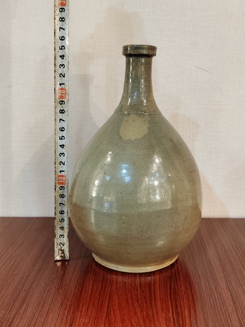 古玩陶瓷青瓷膽瓶拍賣,當前價格2800元