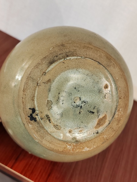 古玩陶瓷青瓷膽瓶拍賣,當前價格2800元