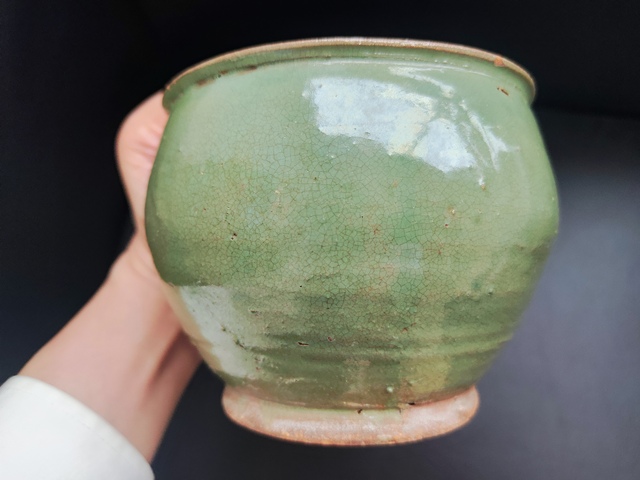 古玩陶瓷綠釉小缸拍賣，當(dāng)前價(jià)格150元