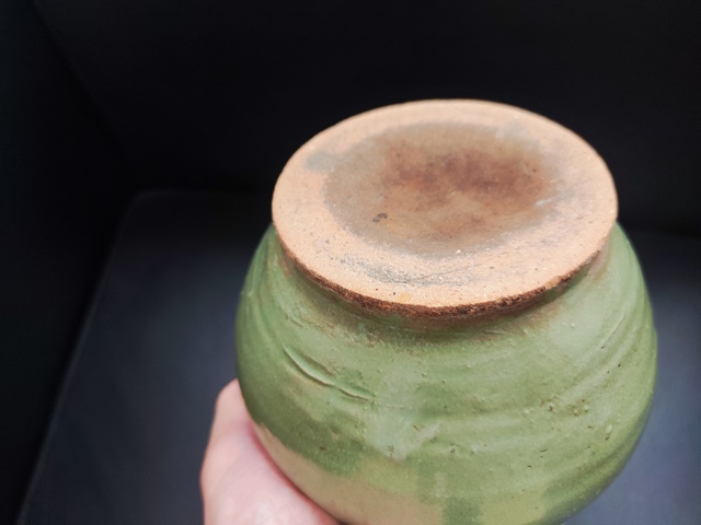 古玩陶瓷綠釉小缸拍賣，當(dāng)前價(jià)格150元