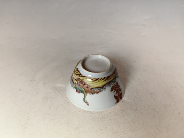 古玩陶瓷清乾隆粉彩琺瑯飛鳴食宿盧雁圖主人杯真品鑒賞圖
