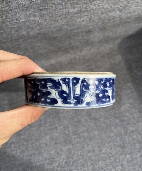 古玩陶瓷雍乾青花夔龍紋盤和結(jié)盒拍賣,當(dāng)前價格788元