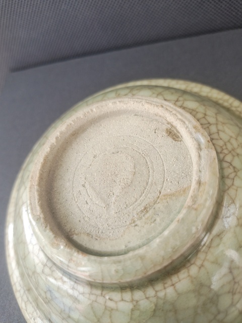 古玩陶瓷龍泉青瓷折沿盤真品鑒賞圖