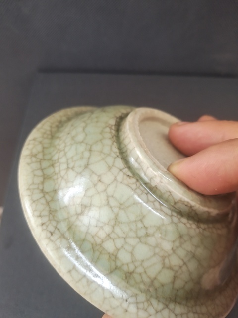 古玩陶瓷龍泉青瓷折沿盤真品鑒賞圖