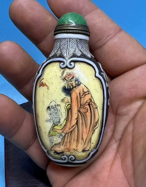 古玩陶瓷粉彩鼻煙壺真品鑒賞圖