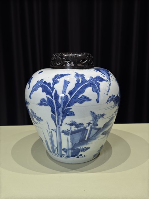 古玩陶瓷明末清初 青花麒麟望月圖罐拍賣，當前價格80000元