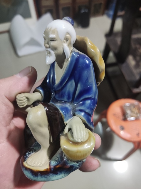 古玩陶瓷創匯期漁翁塑像拍賣，當前價格288元
