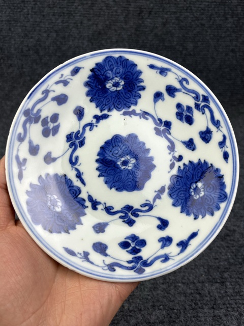 古玩陶瓷青花西番蓮花卉紋盤拍賣，當(dāng)前價(jià)格888元