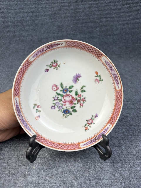 古玩陶瓷乾隆·廣彩花卉紋盤一對真品鑒賞圖