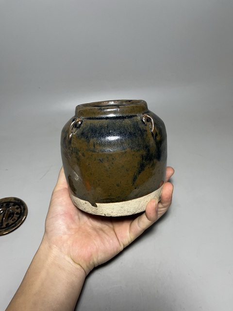 古玩陶瓷窯變黑釉四系茶葉罐拍賣，當前價格0元