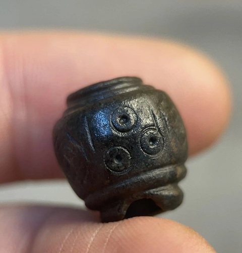 古玩玉器文化期.五千年銘文圖案黑石紡錘珠拍賣,當前價格1900元