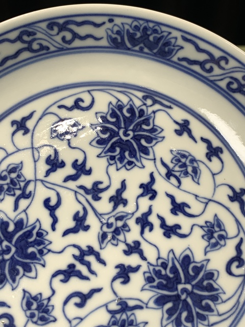 中国　青花　鳥纏枝花卉文盤　V　R6802E 中国 青花 鳥纏枝花卉文盤 V R6802E