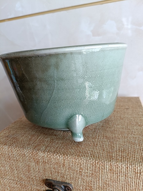 古玩陶瓷精品南宋龍泉梅子青釉吊腳爐拍賣，當(dāng)前價(jià)格598元