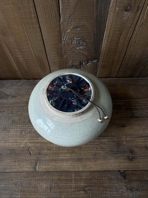 古玩陶瓷青釉茶葉罐拍賣，當前價格380元