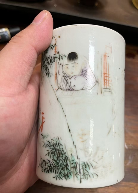 古玩陶瓷淺絳彩人物詩文筆筒拍賣，當前價格6800元