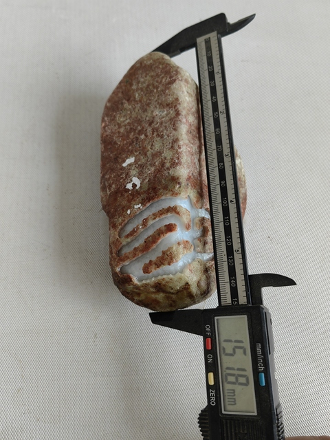 古玩玉器天然緬甸翡翠原石料拍賣,當(dāng)前價(jià)格1200元