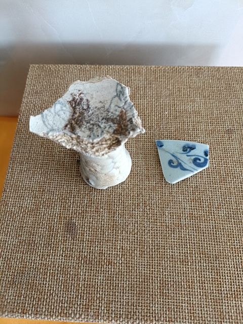 古玩陶瓷元青花高足標(biāo)本加元青花瓷片拍賣,當(dāng)前價格299元