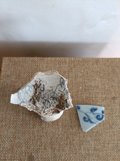 古玩陶瓷元青花高足標(biāo)本加元青花瓷片拍賣,當(dāng)前價格299元