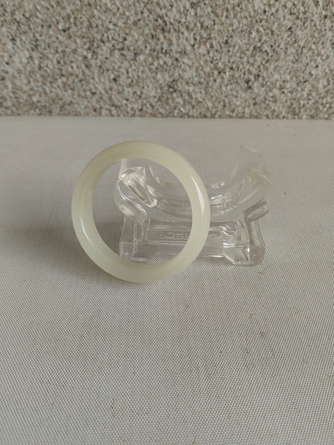 古玩玉器和田玉雕“素紋手鐲”拍賣,當(dāng)前價格850元
