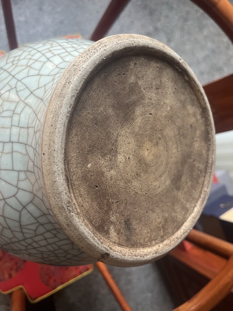 古玩陶瓷哥釉開片雙耳尊瓶真品鑒賞圖