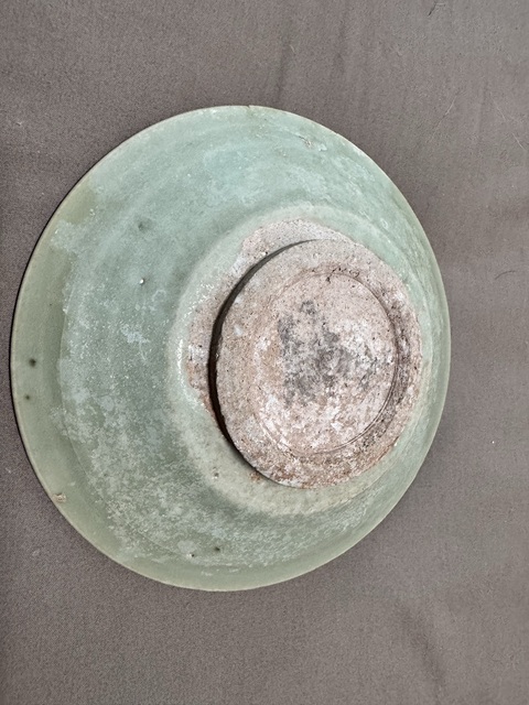古玩陶瓷龍泉青瓷盤真品鑒賞圖
