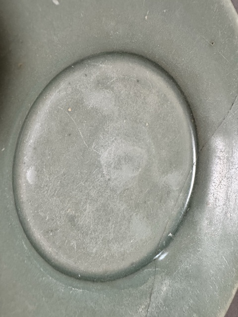 古玩陶瓷龍泉青瓷盤真品鑒賞圖