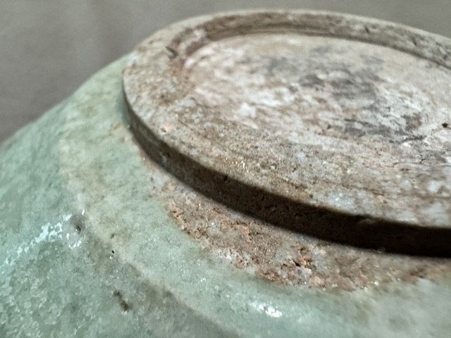 古玩陶瓷龍泉青瓷盤真品鑒賞圖