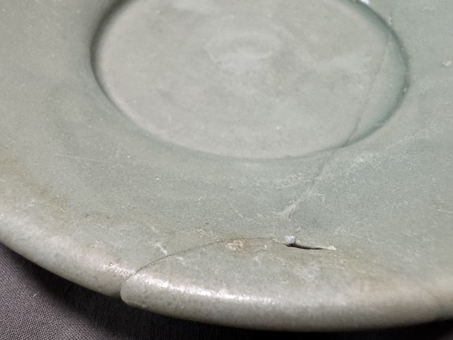古玩陶瓷龍泉青瓷盤真品鑒賞圖