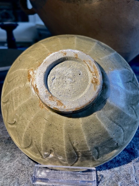 古玩陶瓷龍泉青瓷蓮瓣碗真品鑒賞圖