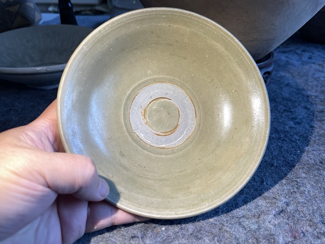 古玩陶瓷龍泉青瓷蓮瓣碗真品鑒賞圖