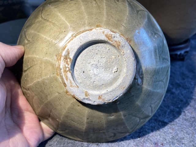 古玩陶瓷龍泉青瓷蓮瓣碗真品鑒賞圖