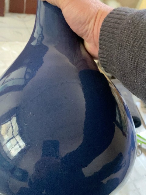 古玩陶瓷霽藍(lán)釉膽式瓶，模糊，偏老真品鑒賞圖