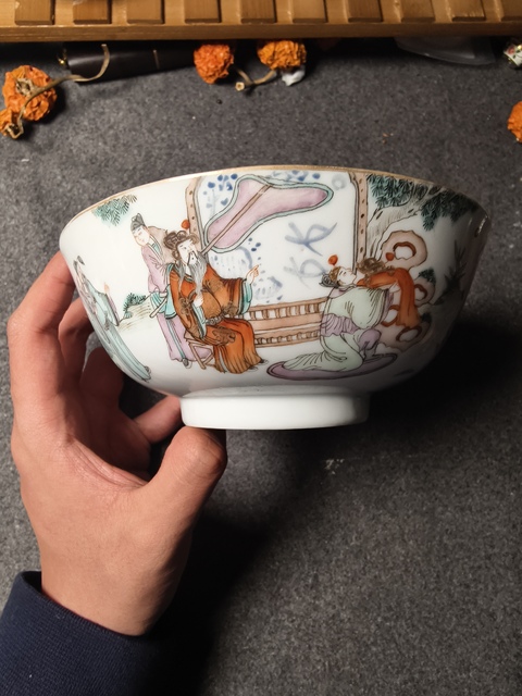 古玩陶瓷人物紋粉彩碗真品鑒賞圖