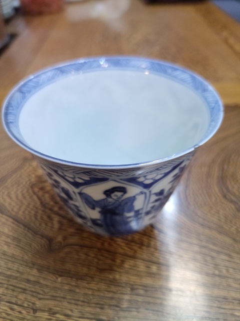古玩陶瓷康熙青花四美圖鈴鐺杯拍賣，當(dāng)前價(jià)格2800元
