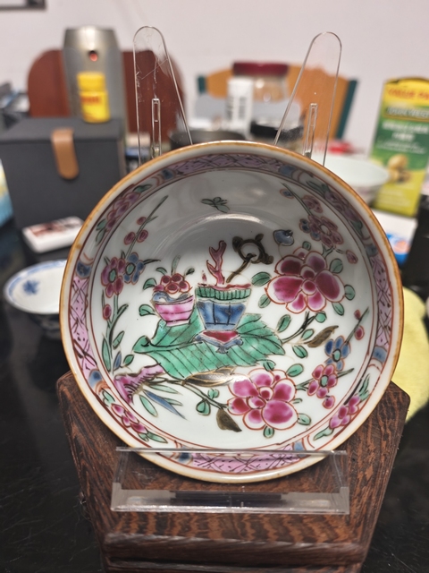 古玩陶瓷雍正紫金釉粉彩杯拍賣，當(dāng)前價格1元