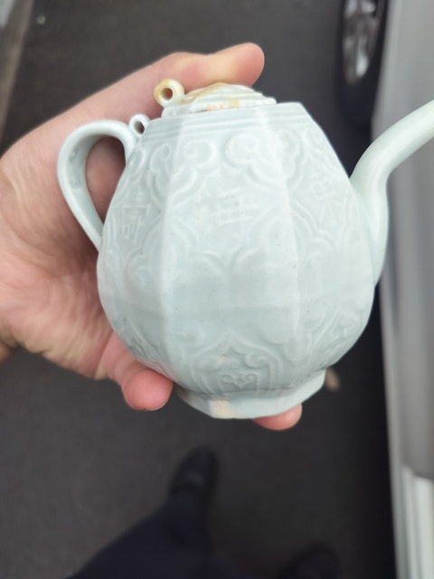 古玩陶瓷青白釉花卉紋執(zhí)壺真品鑒賞圖