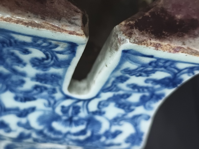 古玩陶瓷青花花卉紋香爐真品鑒賞圖