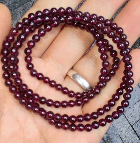 古玩玉器天然石榴石珠串拍賣,當前價格398元