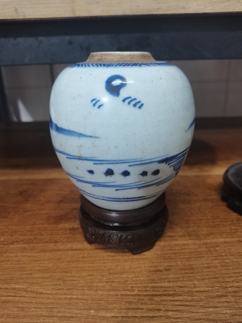 古玩陶瓷清早期雍正青花山水人物罐拍賣(mài)，當(dāng)前價(jià)格1500元