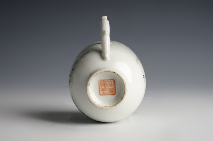 古玩陶瓷晚清·墨彩山水詩文把杯真品鑒賞圖